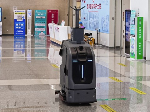 消毒清潔機器人